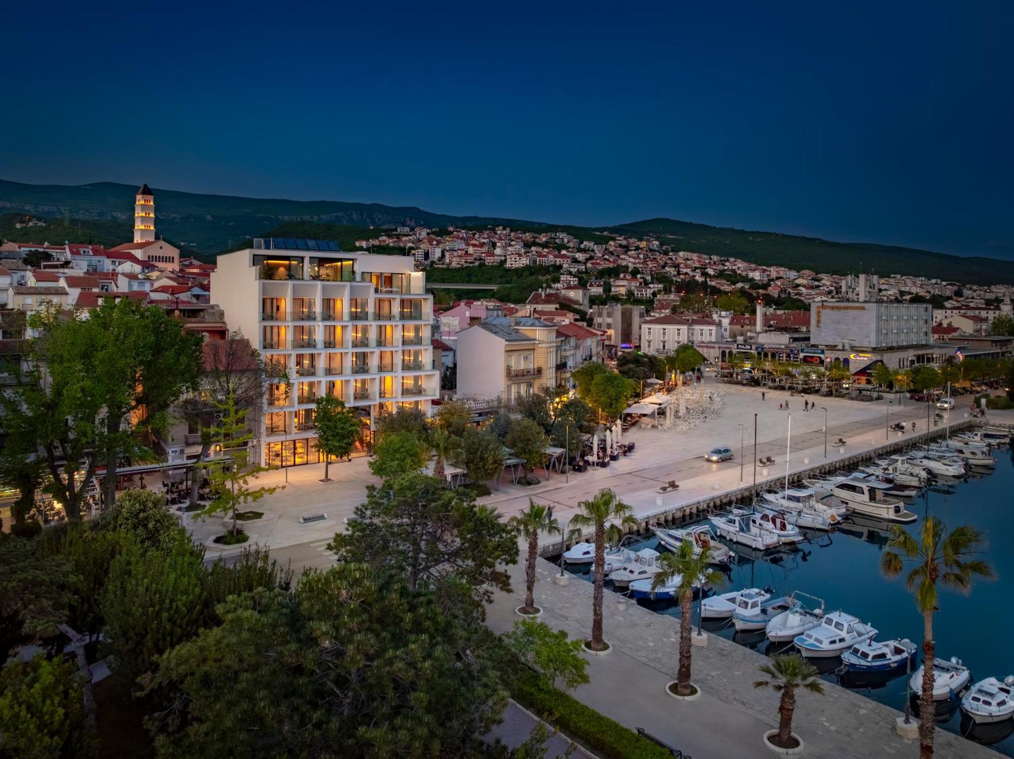 Aminess Younique Narrivi Hotel Crikvenica Exteriör bild